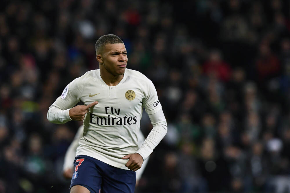 交付破万，尊界S800如何改写了国产超豪华轿车的历史？